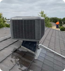 Evaporative cooler unit on roof