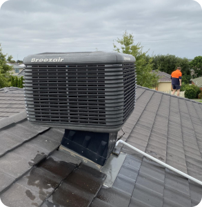 Evaporative cooler unit on roof